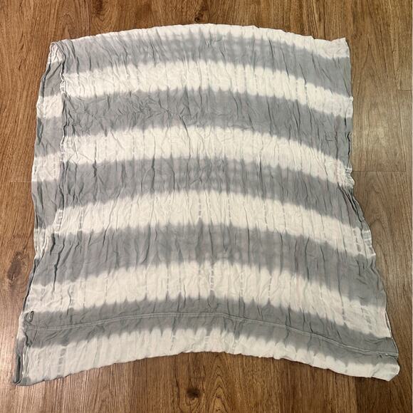 🍷Calvin Klein grey and white tie dye printed striped circle infinity scarf - Picture 2 of 6